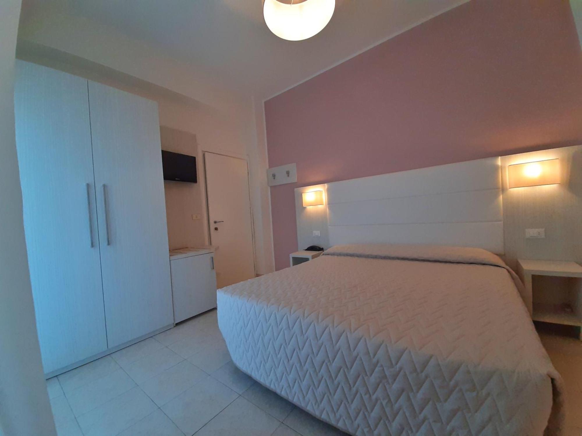 Hotel Foschi-Peninsula Bellaria-Igea Marina Ngoại thất bức ảnh