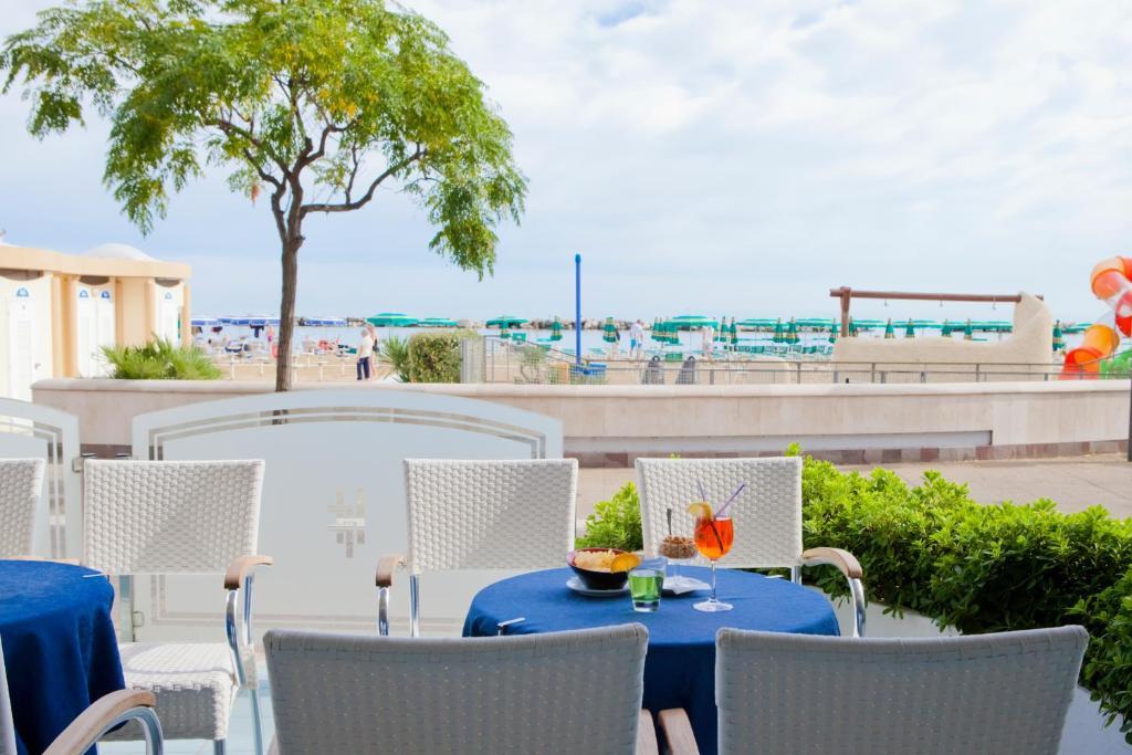 Hotel Foschi-Peninsula Bellaria-Igea Marina Ngoại thất bức ảnh